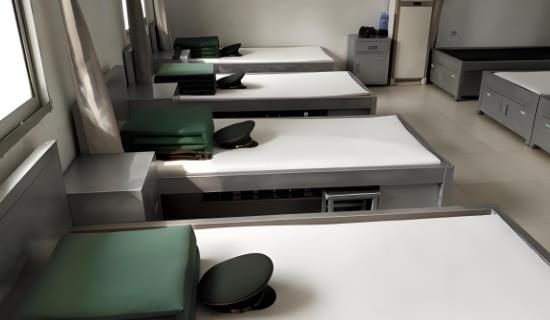 靜音守護戰(zhàn)斗力！軍隊宿舍寢室噪聲監(jiān)測管控系統(tǒng)讓營房作息紀(jì)律 “聲” 入人心